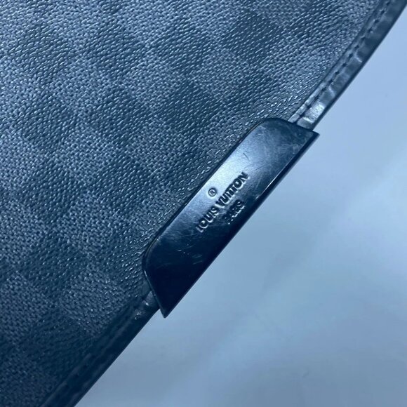 LOUIS VUITTON N58033 Damier Graphite Daniel GM Messenger Crossbody Shoulder Bag - Picture 9 of 15
